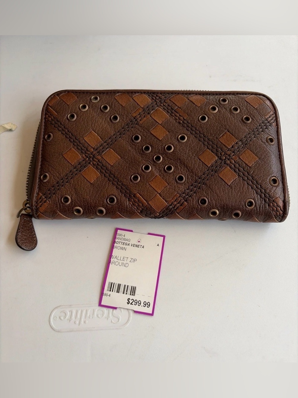 Bottega Veneta Brown Leather Zip-Around Wallet EUC